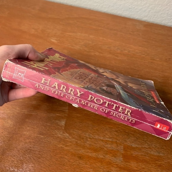 𝅺HARRY Potter And The Chamber Of Secrets (2) By J.K. Rowling Paperback Book - Picture 2 of 7